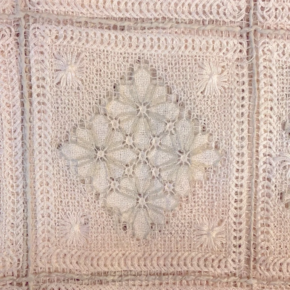 HANDMADE CROCHET VTG Ivory tablecloth / bedspread 94”x94”